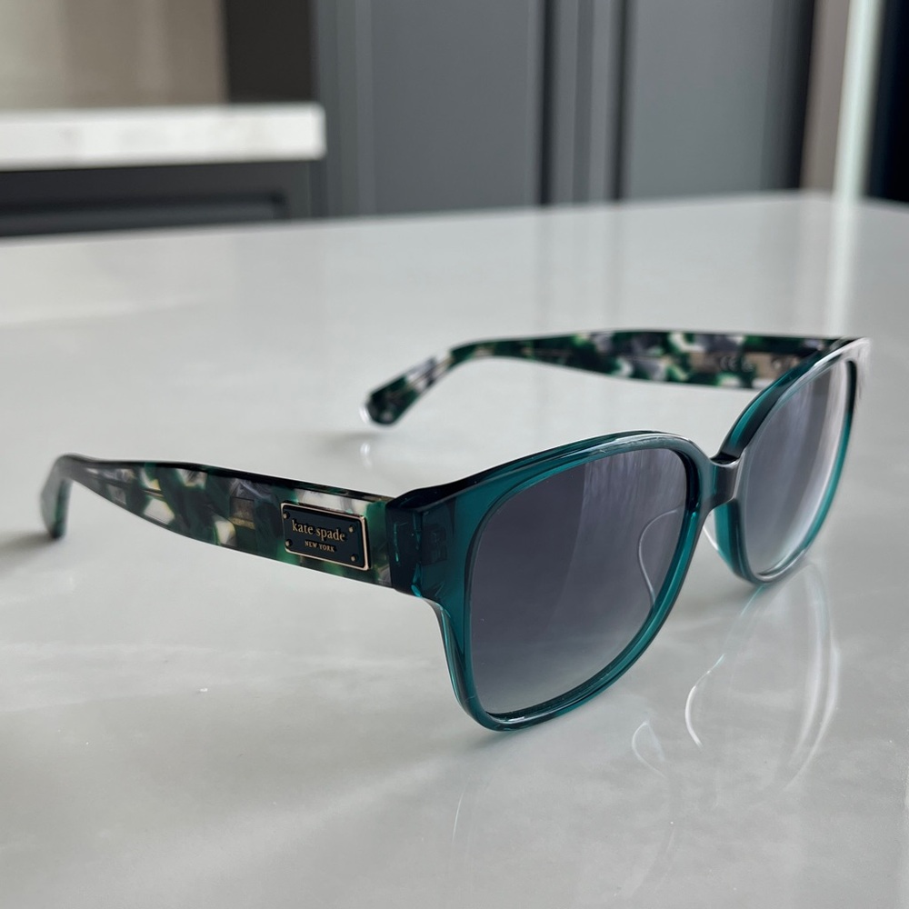 Kate Spade Trulee Sunglasses. Green, Square Frames, UV400. - Picture 4 of 15